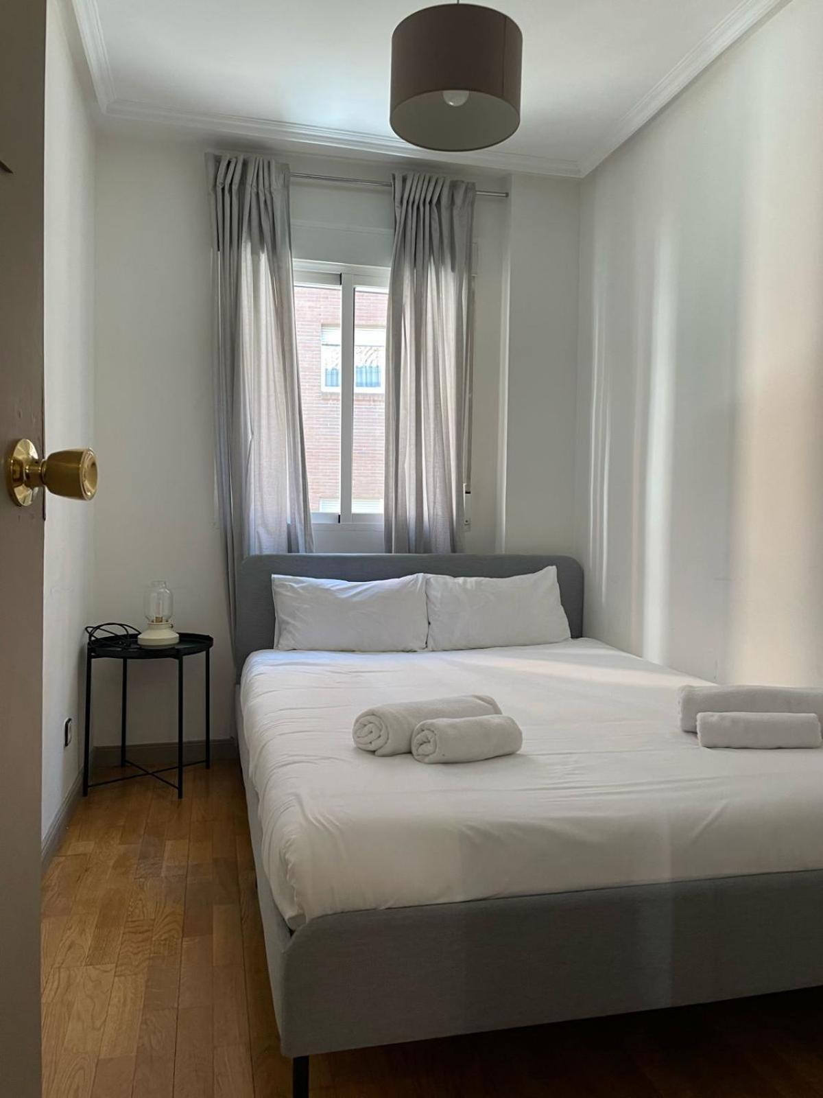 Exyca Tetuan Apartment Madrid Bagian luar foto